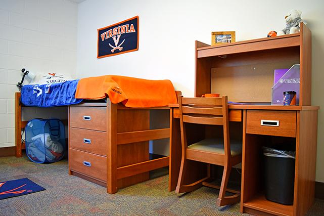 Housing And Residence Life U Va Lambeth Apartments At Night Double Bedroom