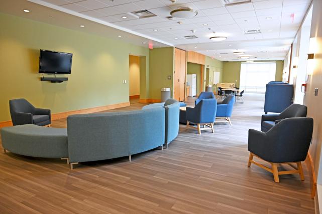 Multipurpose room with kitchen